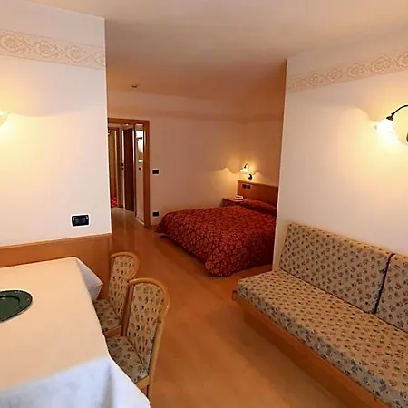 Hotel Arnica Canazei
